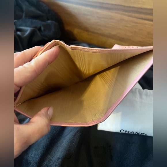 Chanel CC pink pebbled leather long kiss lock wallet - Picture 8 of 10